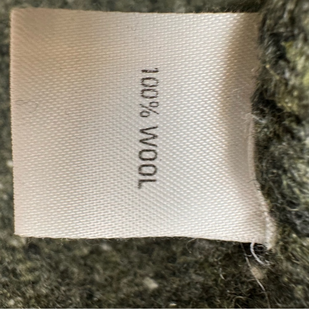 Kerry Traditions 100% Wool Cardigan Size M Green Womens Two Raws Button closure - Picture 7 of 7